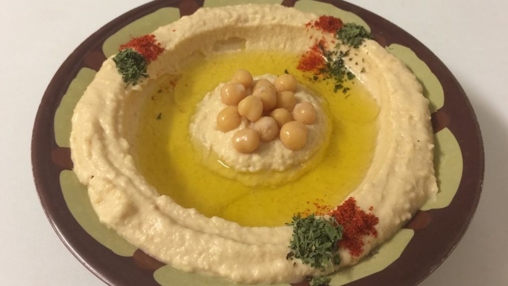 Easy Hummus Recipe – Better Than Store-Bought-1