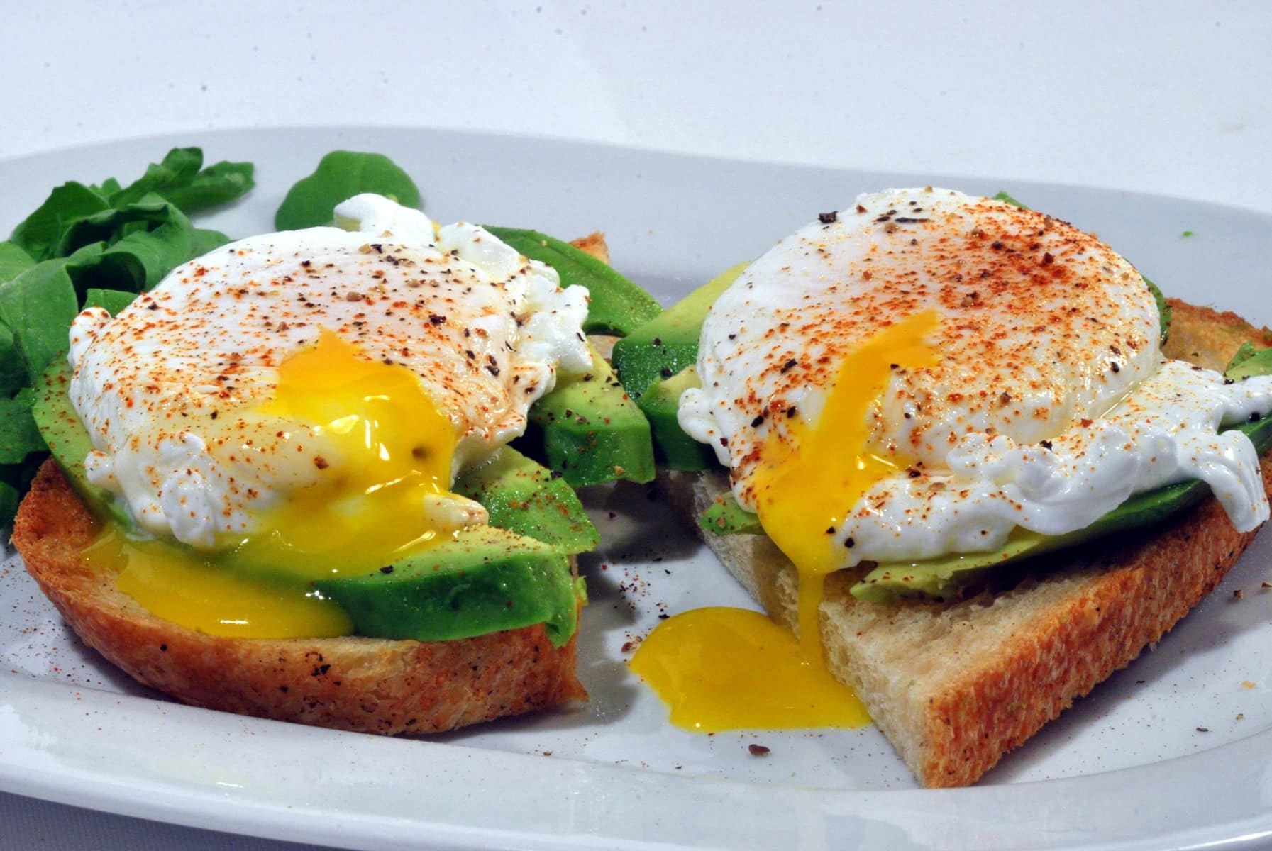 12 Power Foods to Eat Before and After Exercise - FitFunFusion.com