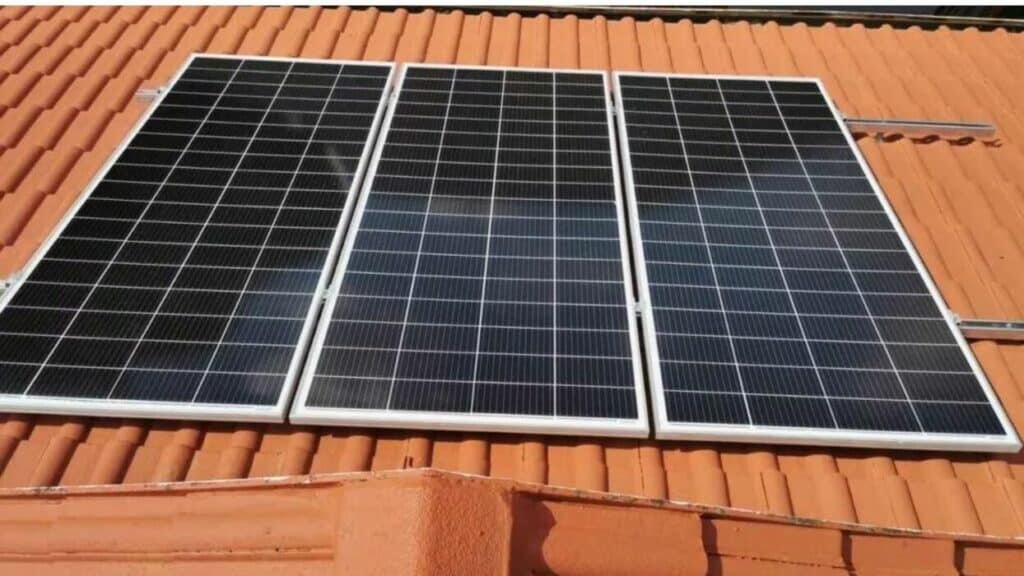 Our Lights at Home are now 100% OFF the Grid - Trying to Go Green