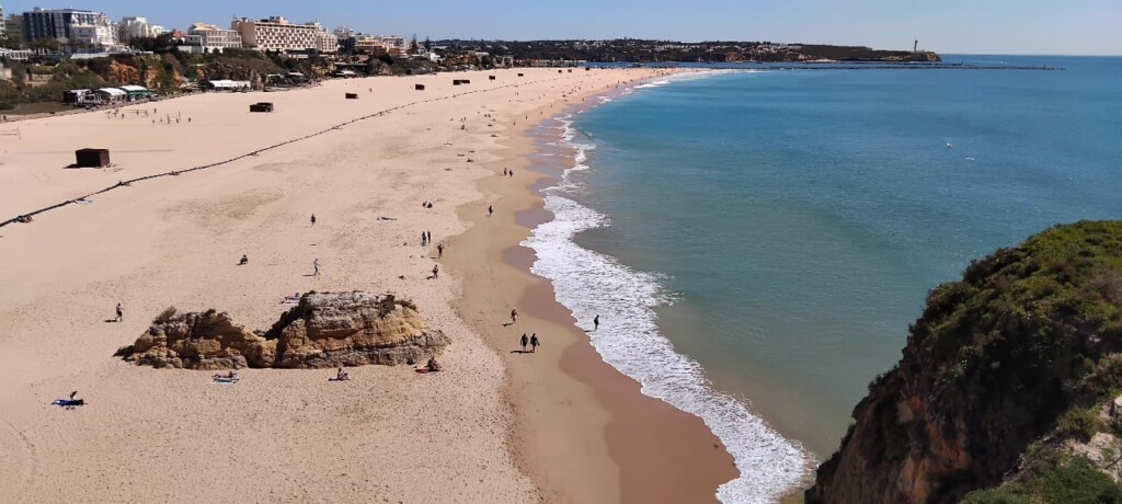 Praia da Rocha Walks in Photos