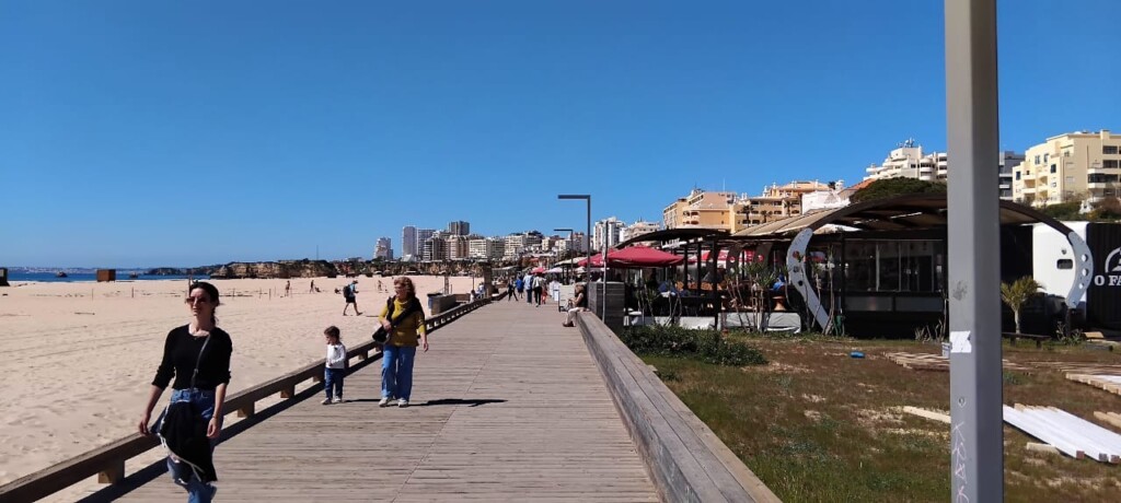 Praia da Rocha Walks in Photos