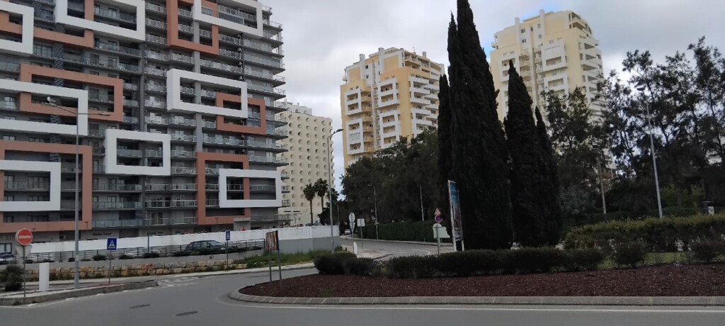 Praia da Rocha Walks in Photos