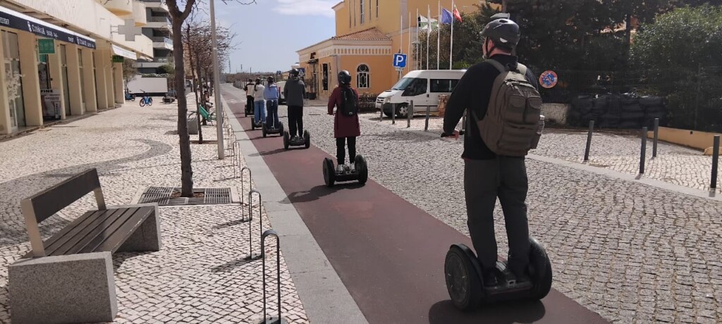 Praia da Rocha Walks in Photos