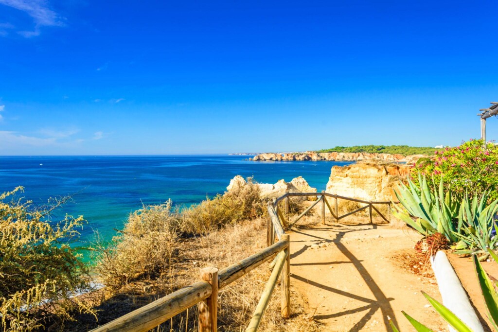 Best 4–5 km Walking Route in Portimão