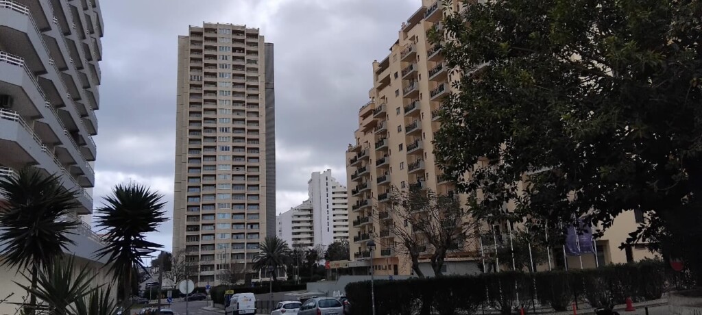 Walking in Portimão - Riverside Promenade, Old Town & Hidden Gems