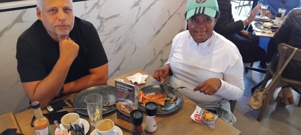 Brunch at Bem Bom Cafe during Walking Group social. L to R: Brian and Reborn