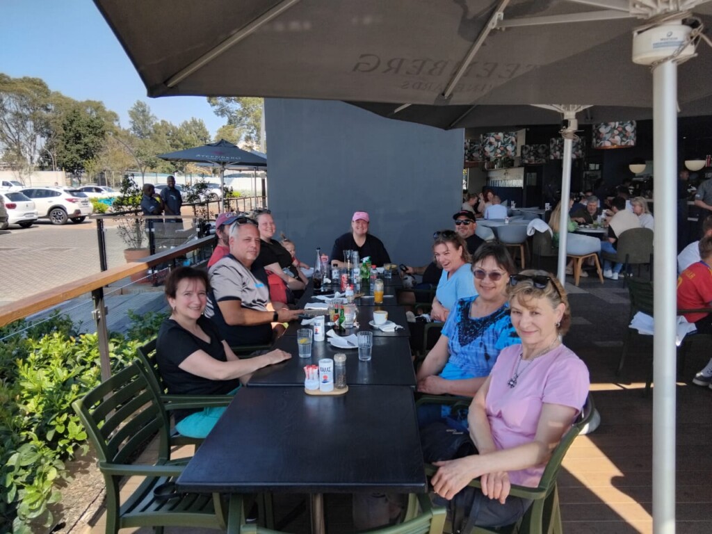 Essexwold 5K Walk & Run group enjoying brunch at Café BilliBi Bedfordview